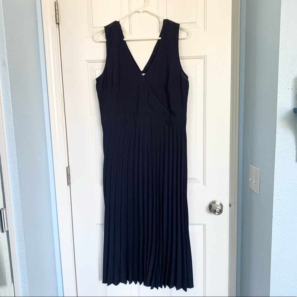Warehouse Navy Pleat Maxi Dress - Picture 5 of 5